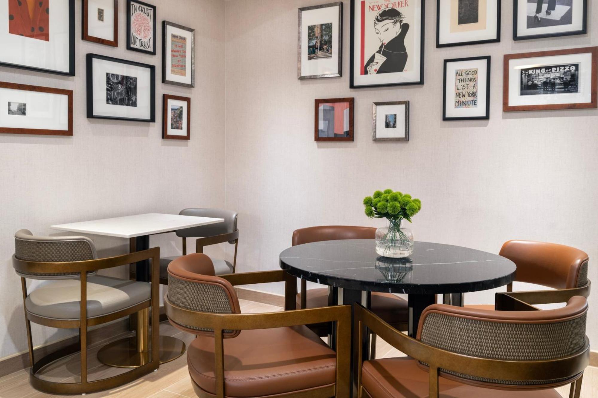 Courtyard By Marriott New York Manhattan / Soho Exterior foto